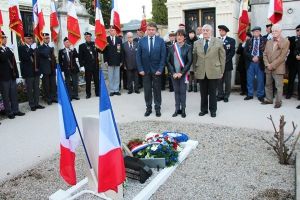 02-Cérémonie-deux-aviateurs-Anglais-cimetière-2018-(1)