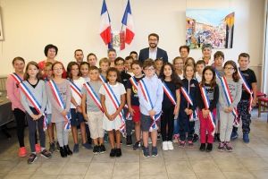 02-Remise-écharpes-au-CMJ-2018-(1)